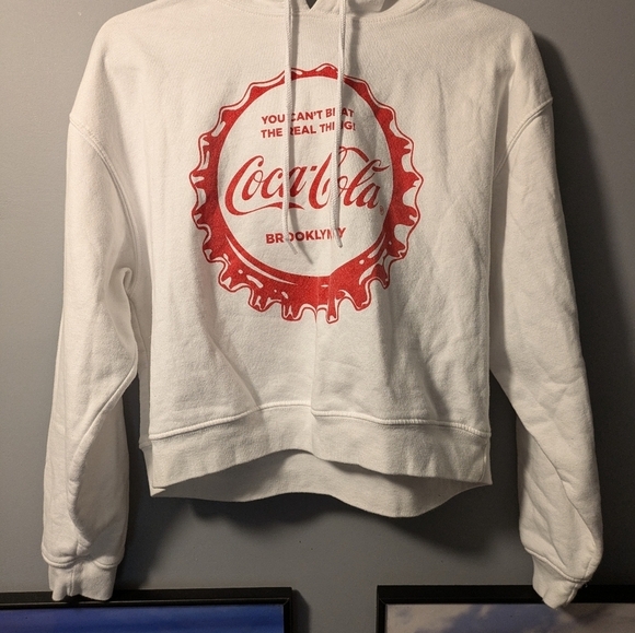 Coca-Cola size medium crop top hoodie - Picture 3 of 4